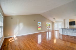 Cove Lake Ln-006