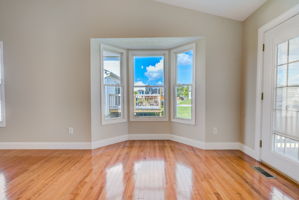 Cove Lake Ln-024