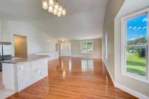 Cove Lake Ln-013