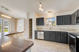 Cove Lake Ln-021