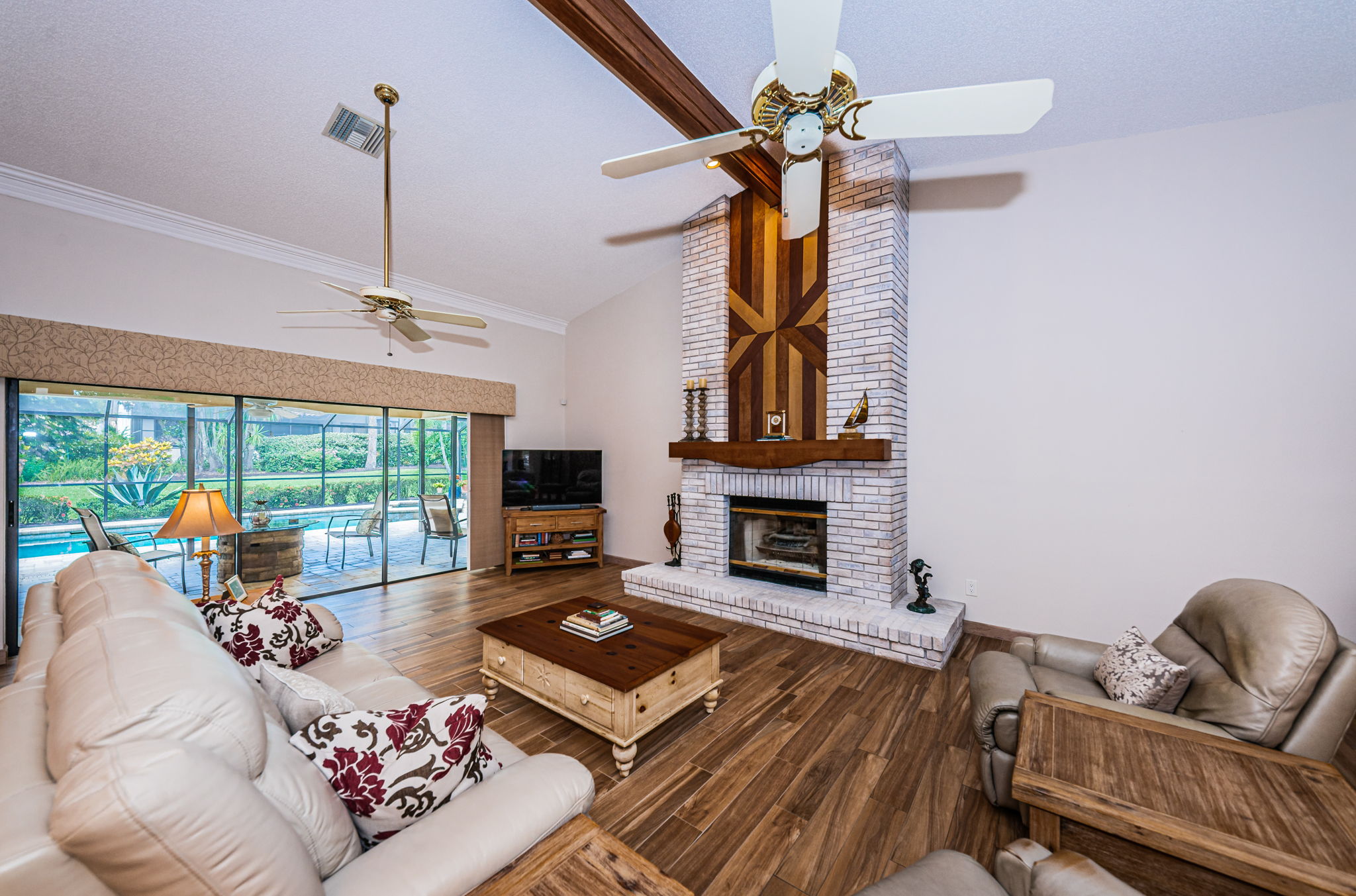 Living Room4-3