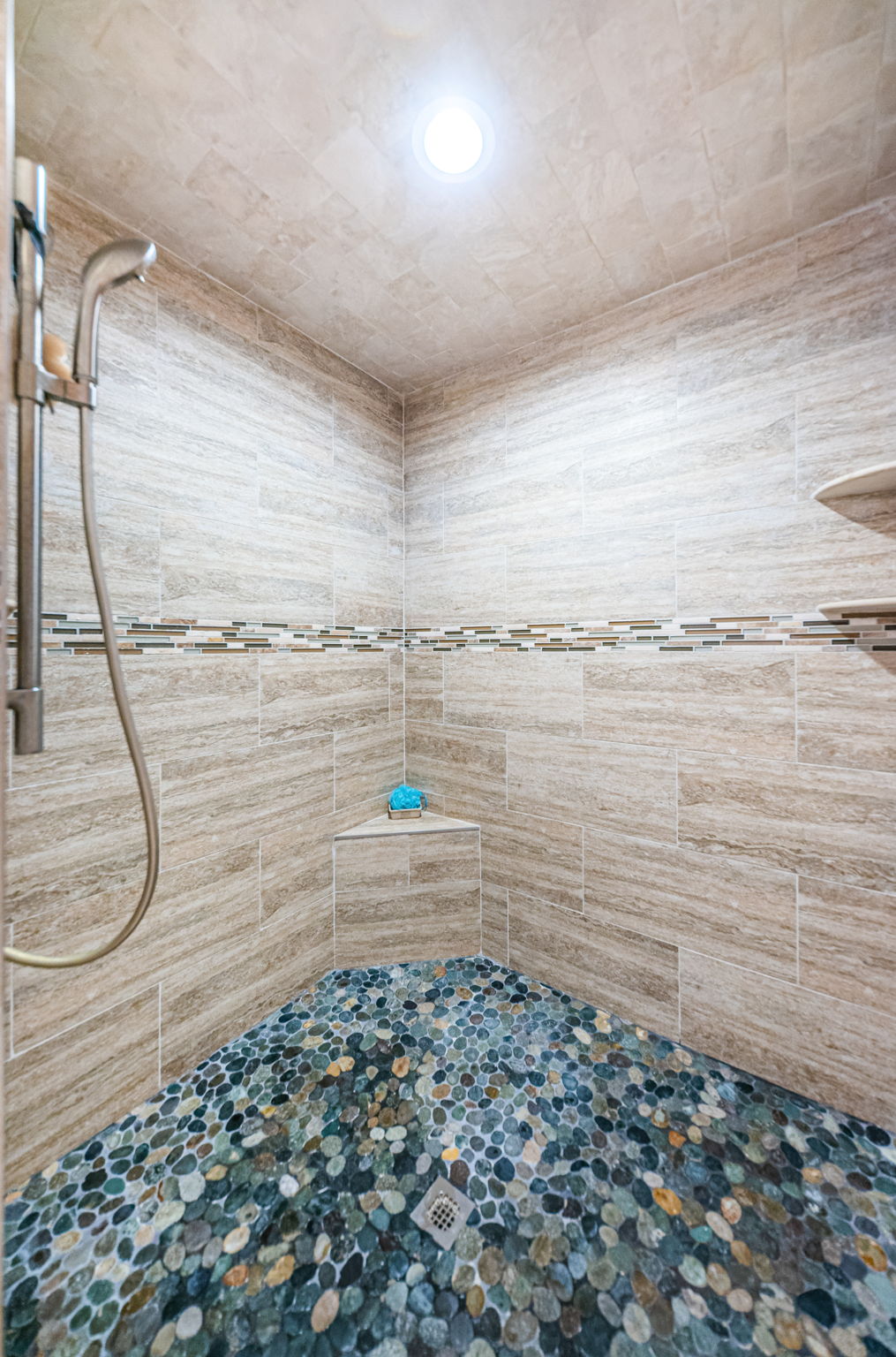 Master Bathroom1b