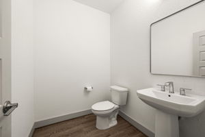  Photo 29