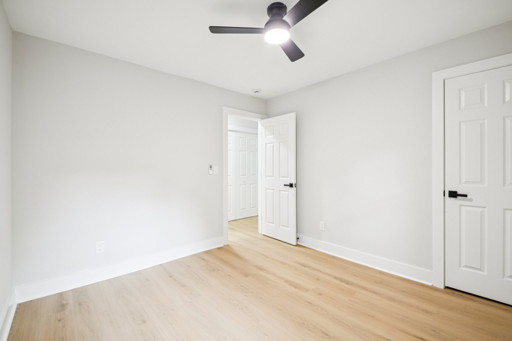 Brooks Ave SW-L0805-022.jpg