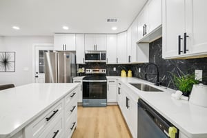 Brooks Ave SW-L0805-016.jpg