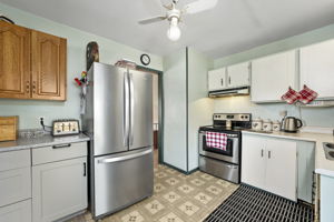  Photo 10