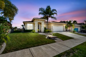 DSC08999 day to dusk.jpeg