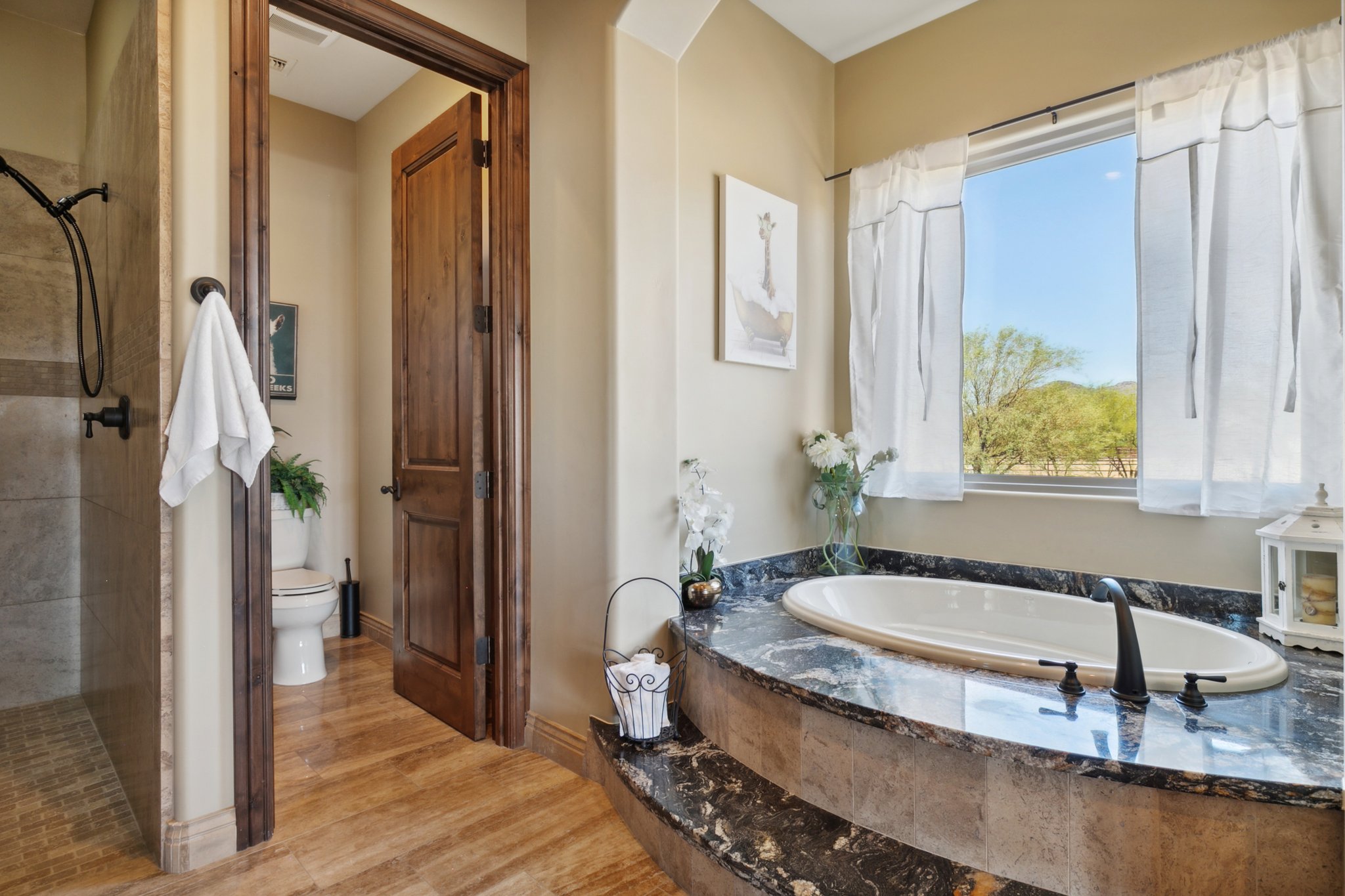 Guest Suite Tub