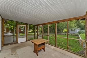 Screened-in Porch