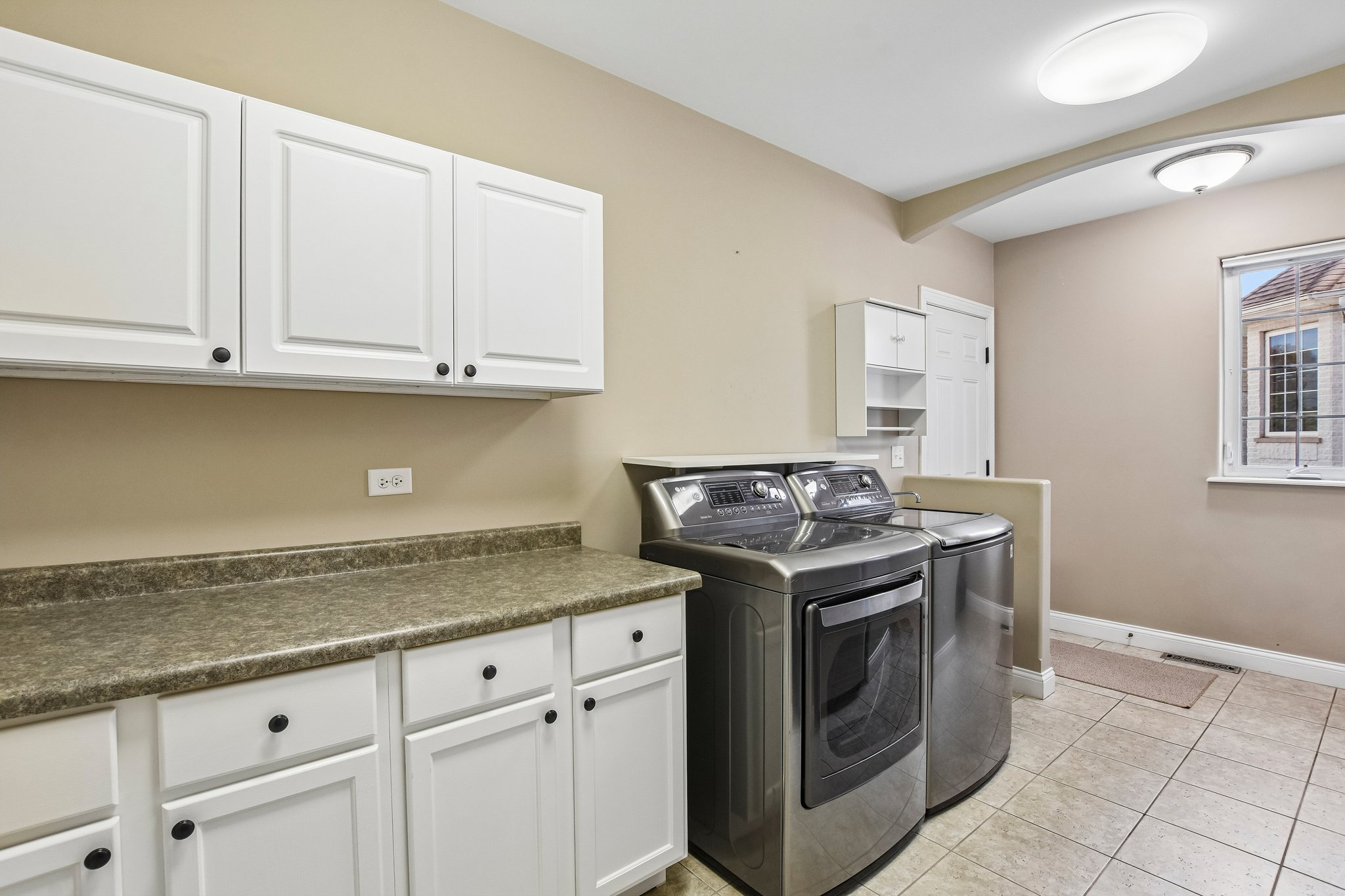 W Nettle Creek Dr-S1609-024.jpg