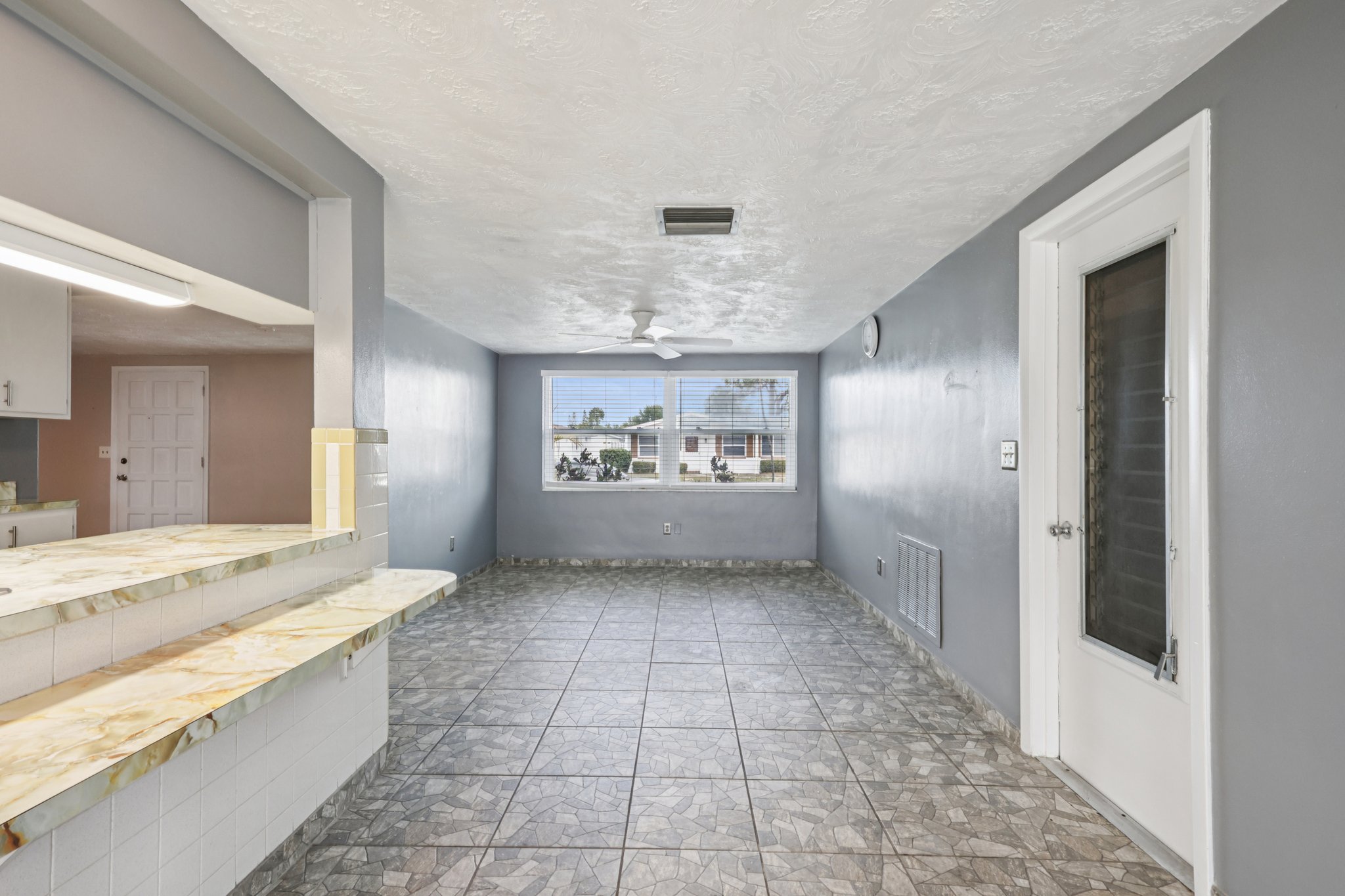 Darlington Rd-S1504-015.jpg