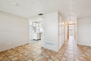 Darlington Rd-S1504-009.jpg