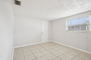 Darlington Rd-S1504-021.jpg