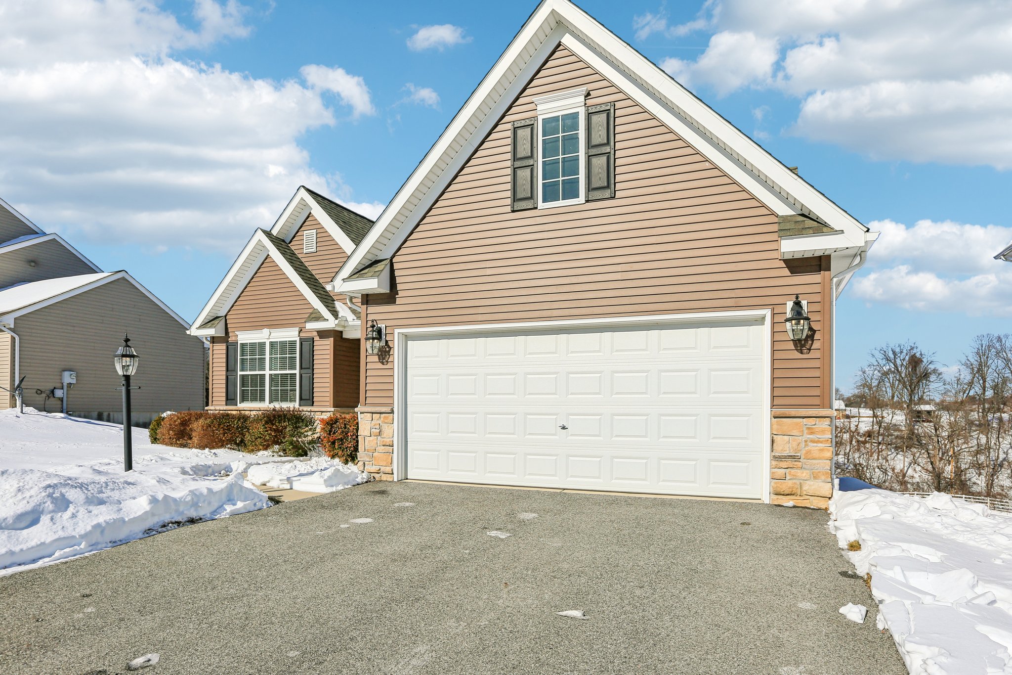 Azalea Dr-S3101-002.jpg