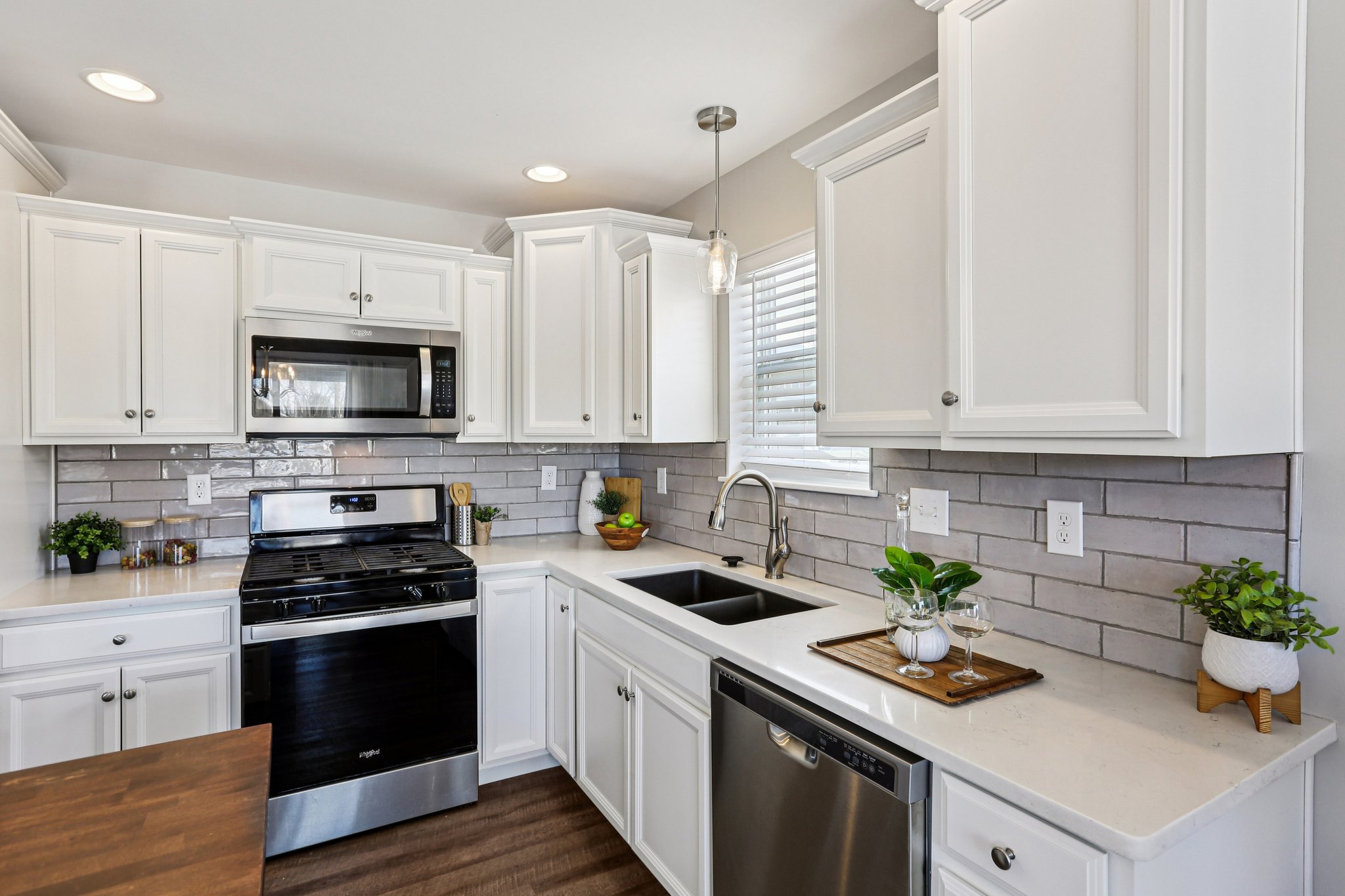 Azalea Dr-S3101-011.jpg