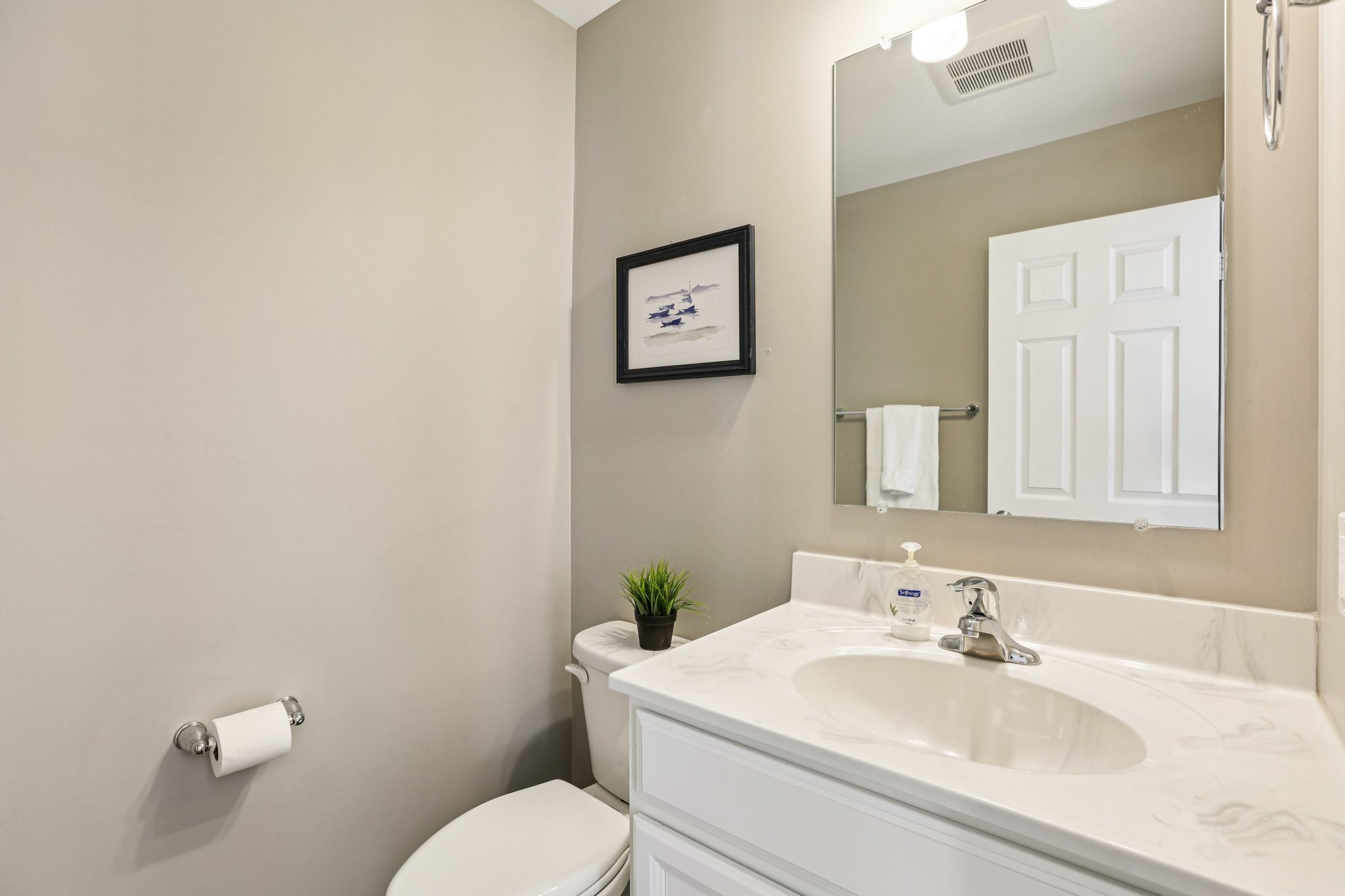 Azalea Dr-S0102-1-004.jpg