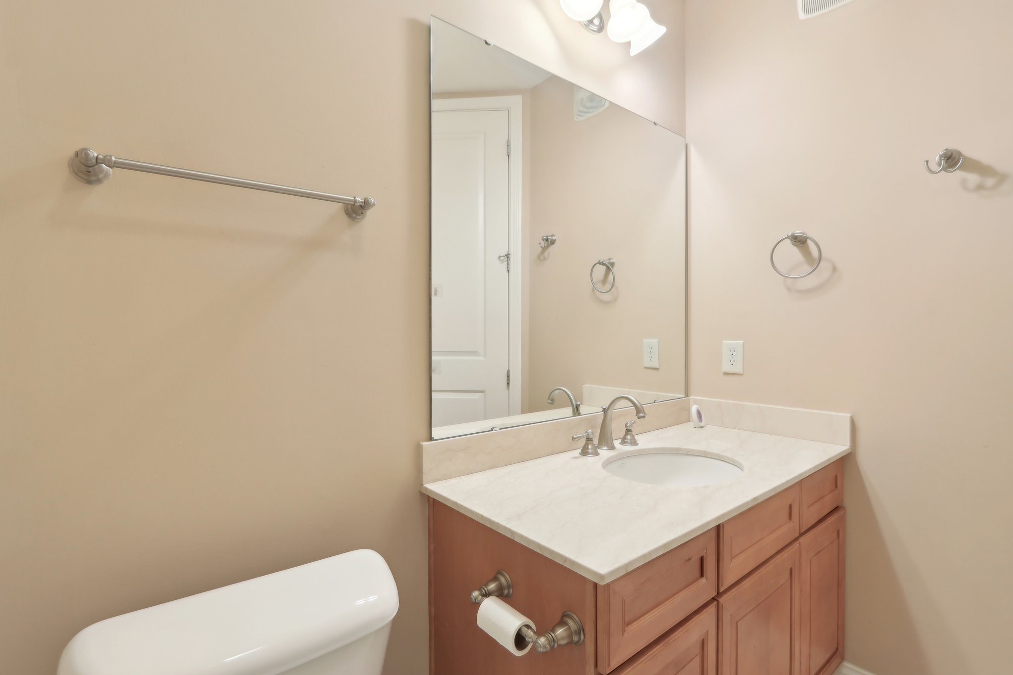 E Ohio St 309-05042025-019.jpg