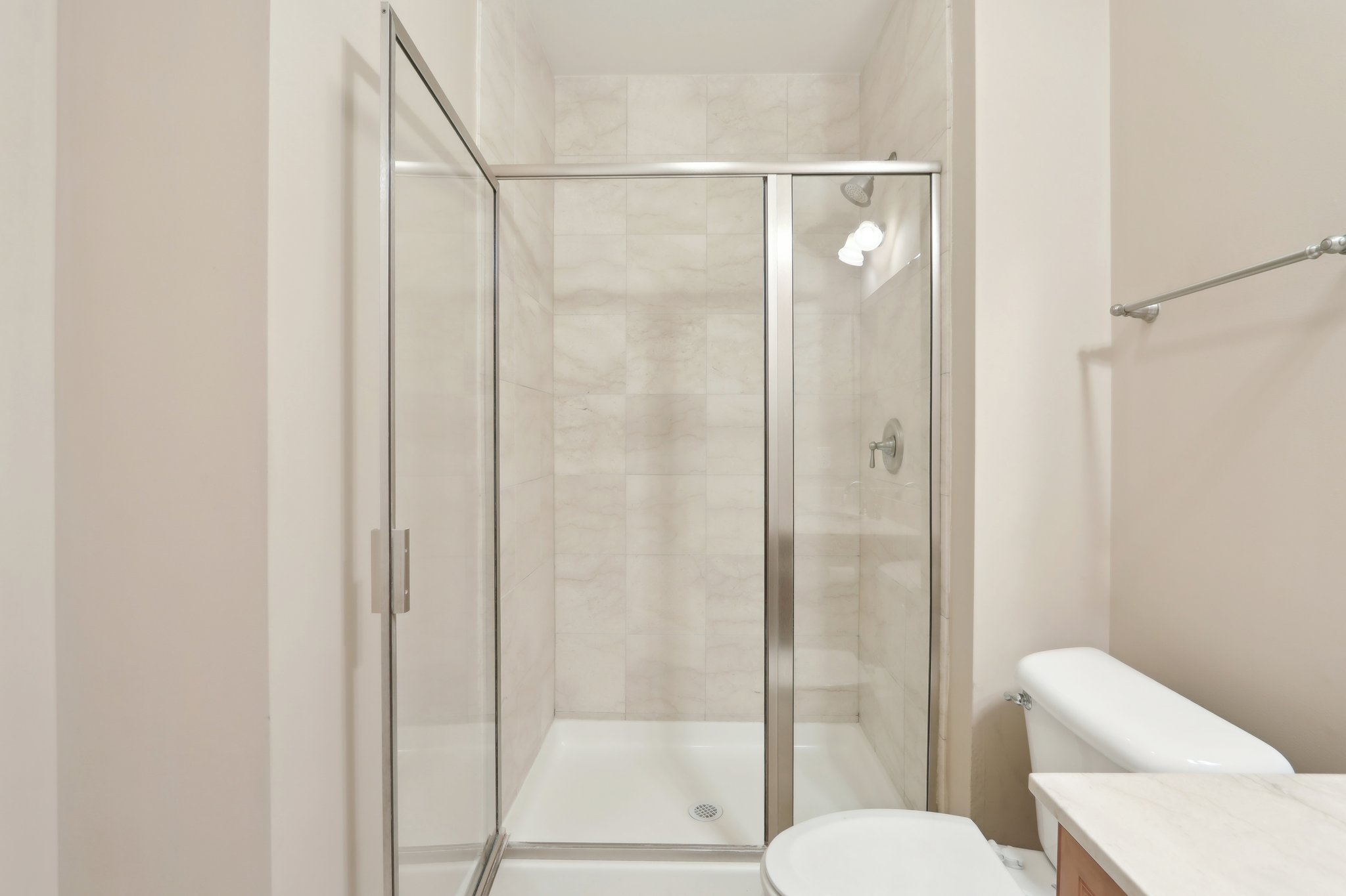 E Ohio St 309-05042025-020.jpg