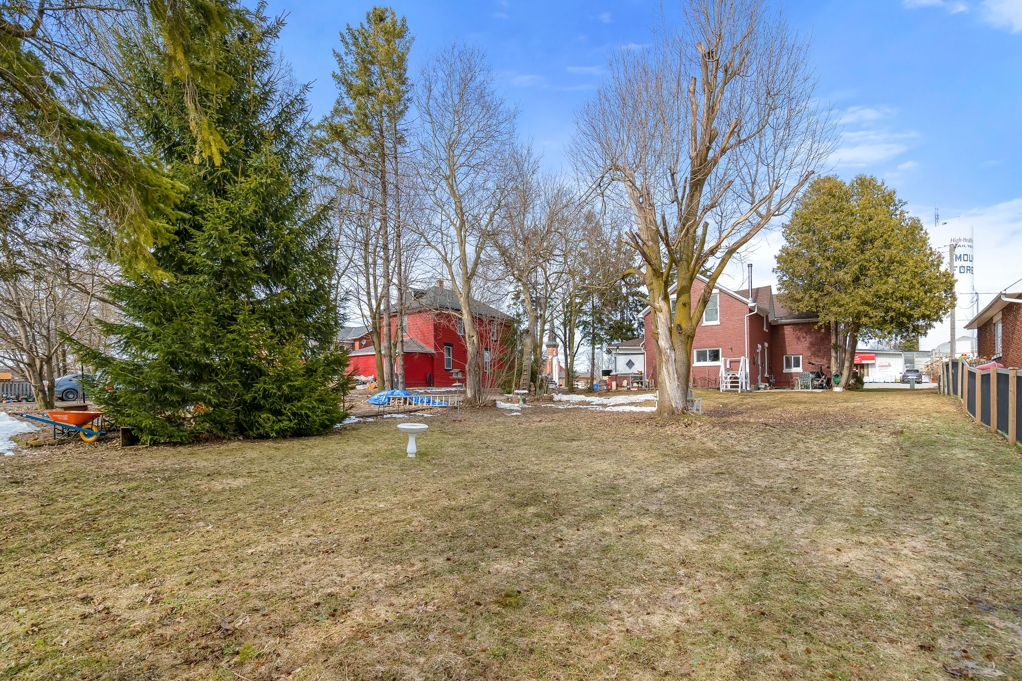  355 Main St S, Mount Forest, ON N0G 2L3, US Photo 47