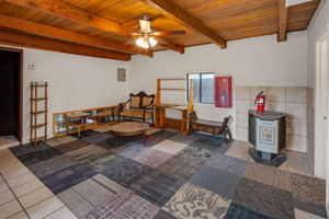 Photo 40