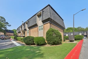 Winding River Dr-0406-002.jpg