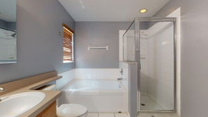  Photo 40