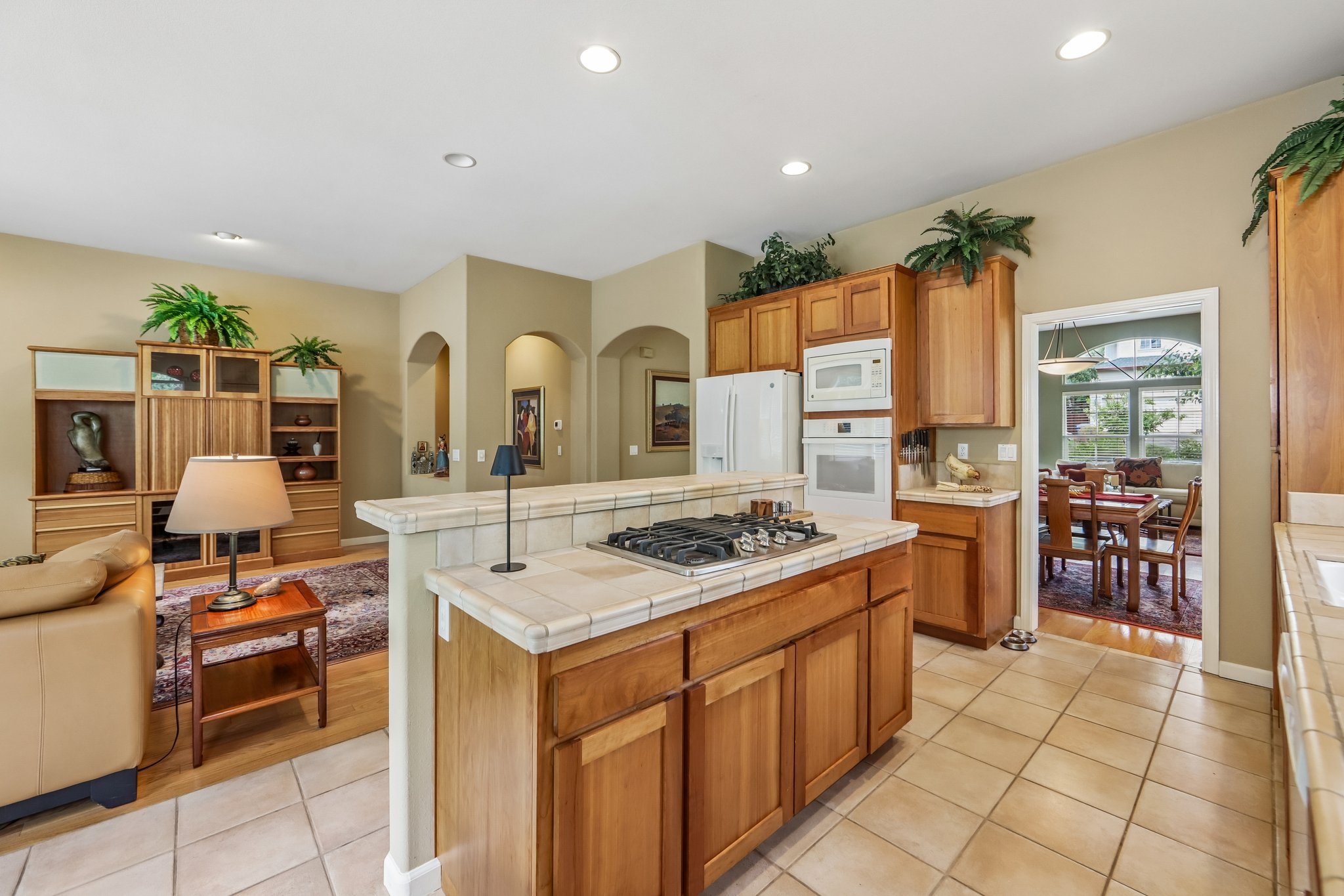 Aikin Pl-S2204-023.jpg