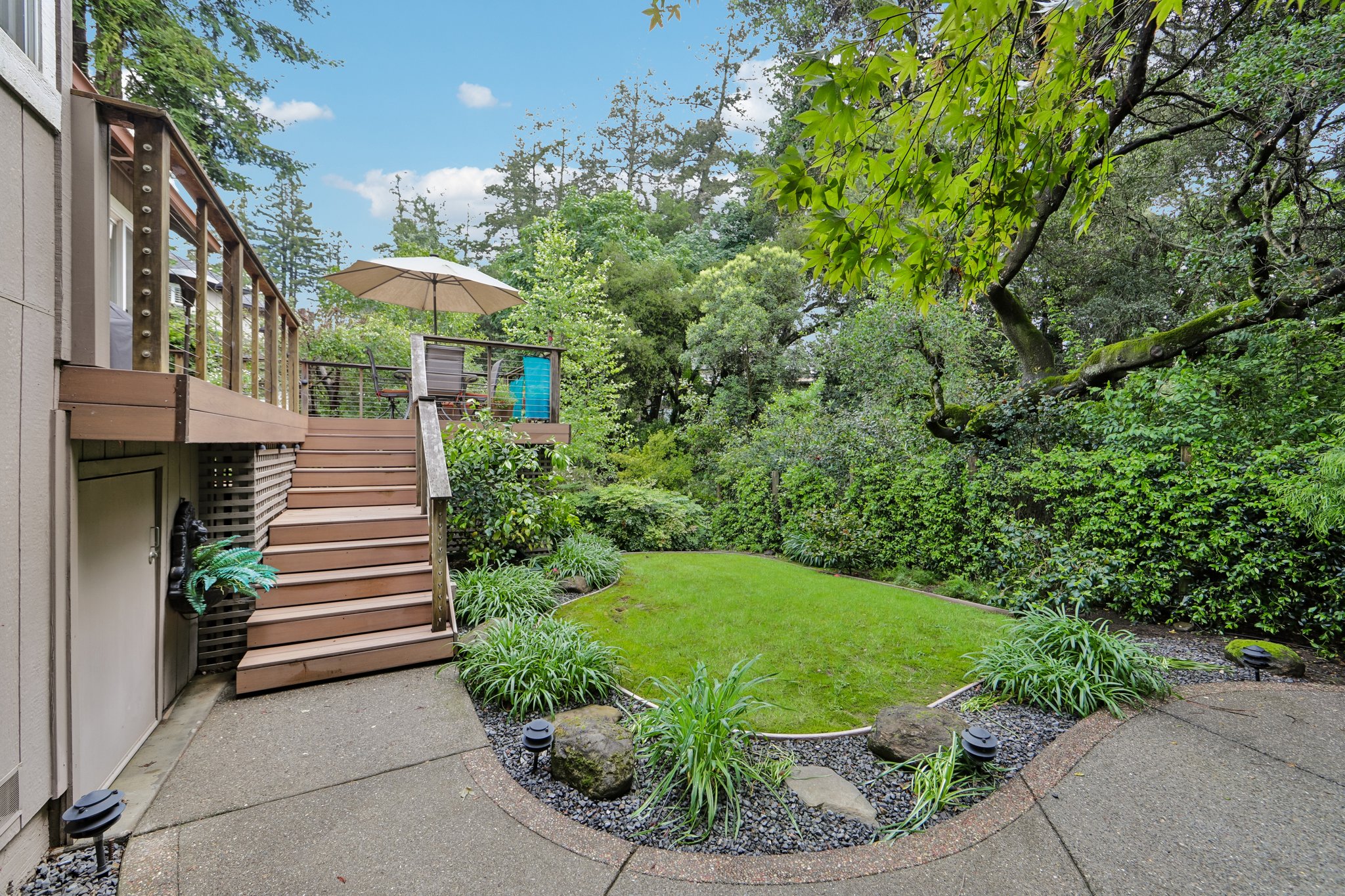 Aikin Pl-S2204-042.jpg