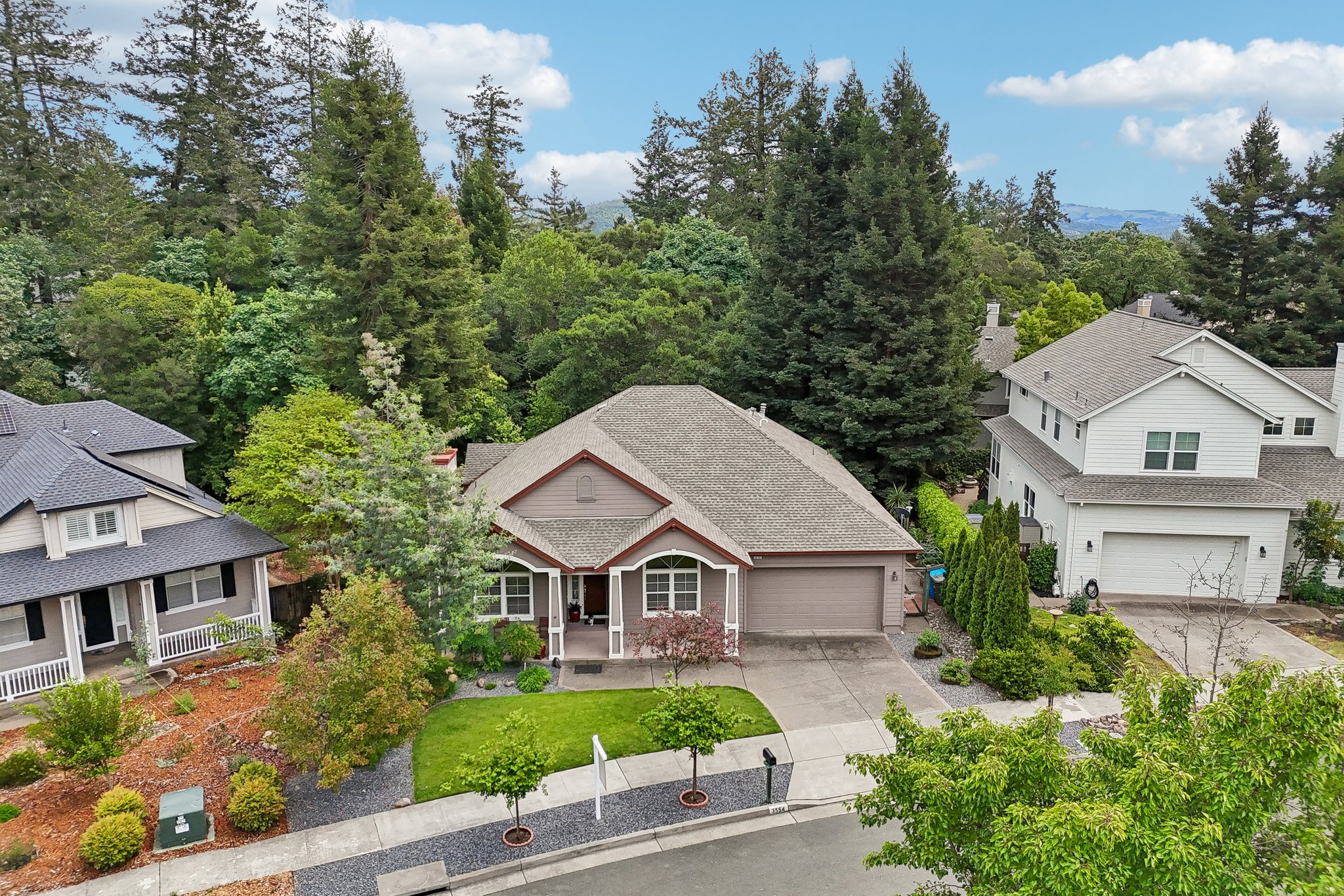 Aikin Pl-S2204-056.jpg