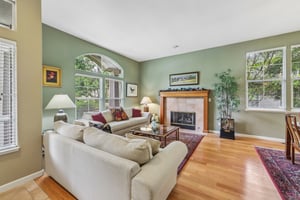 Aikin Pl-S2204-008.jpg