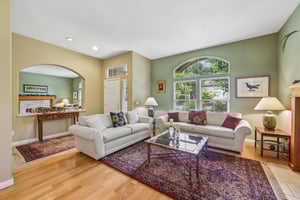 Aikin Pl-S2204-012.jpg