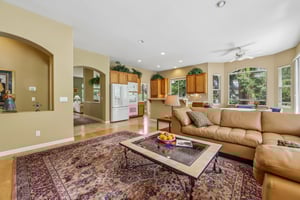 Aikin Pl-S2204-014.jpg