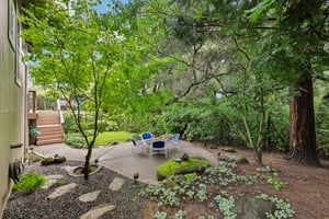 Aikin Pl-S2204-047.jpg