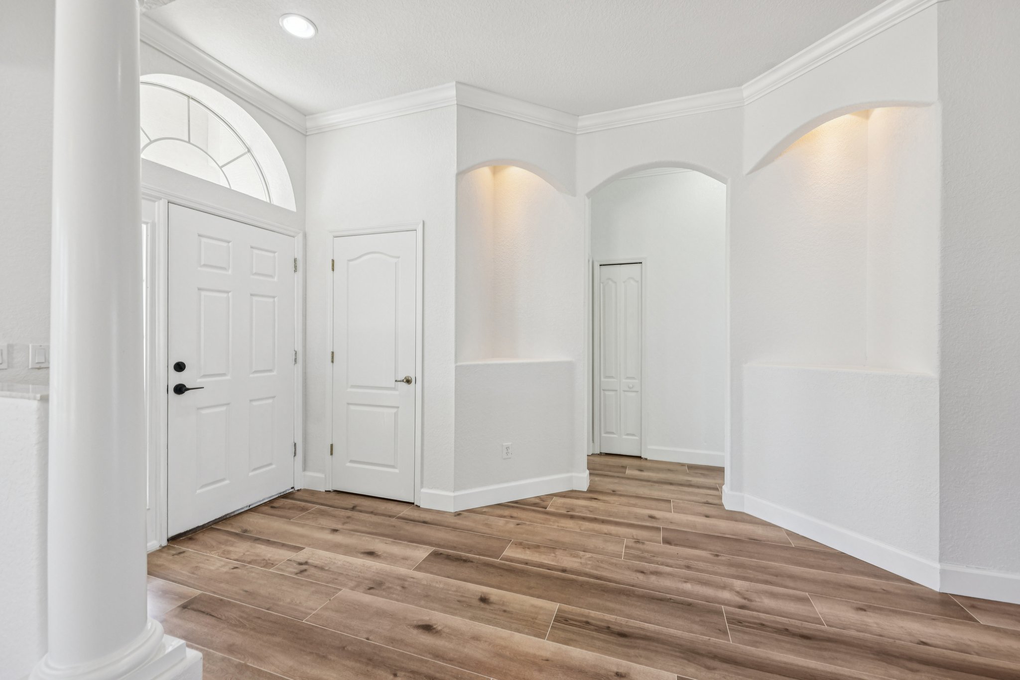 Maribella Dr-S1511-006.jpg