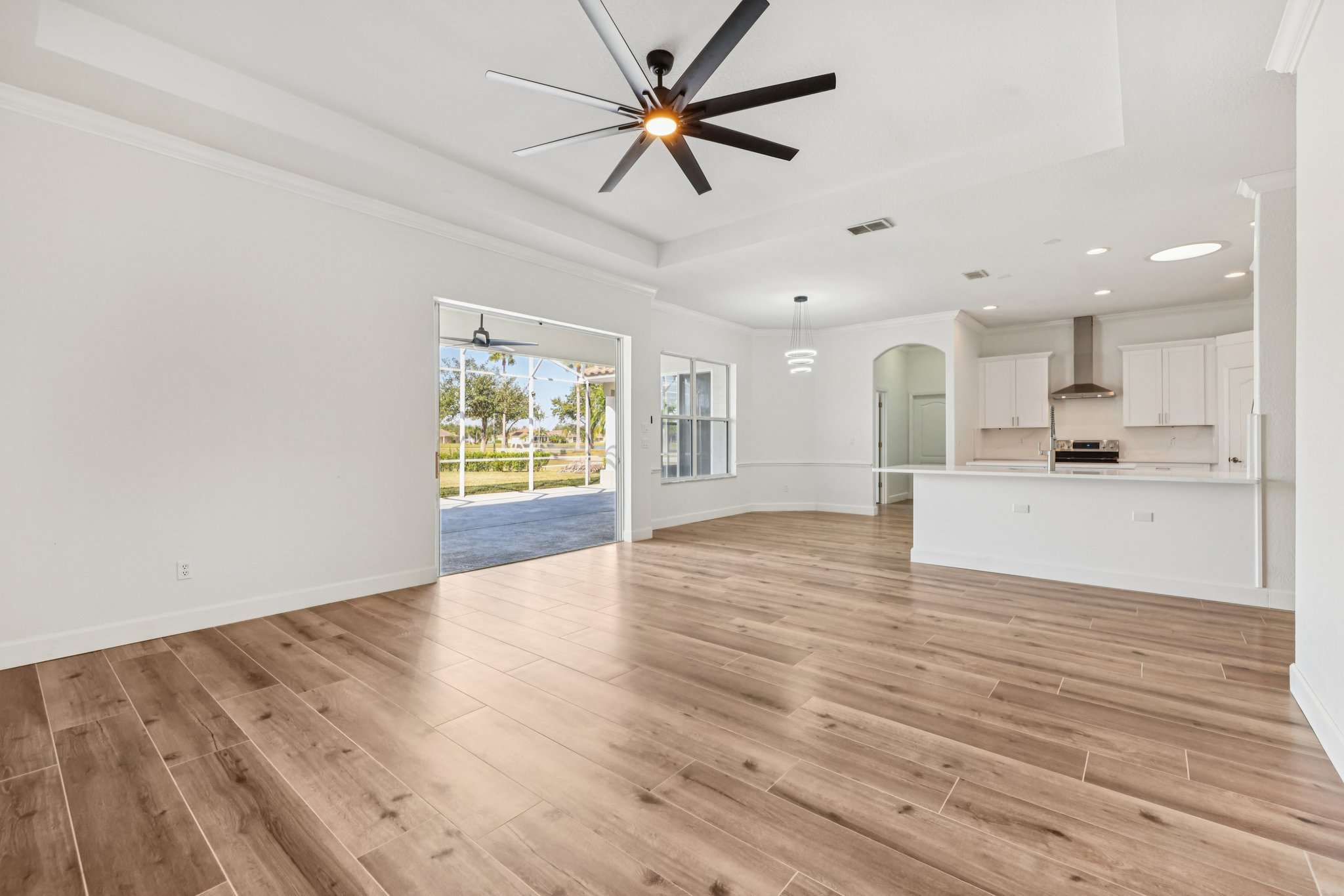 Maribella Dr-S1511-017.jpg