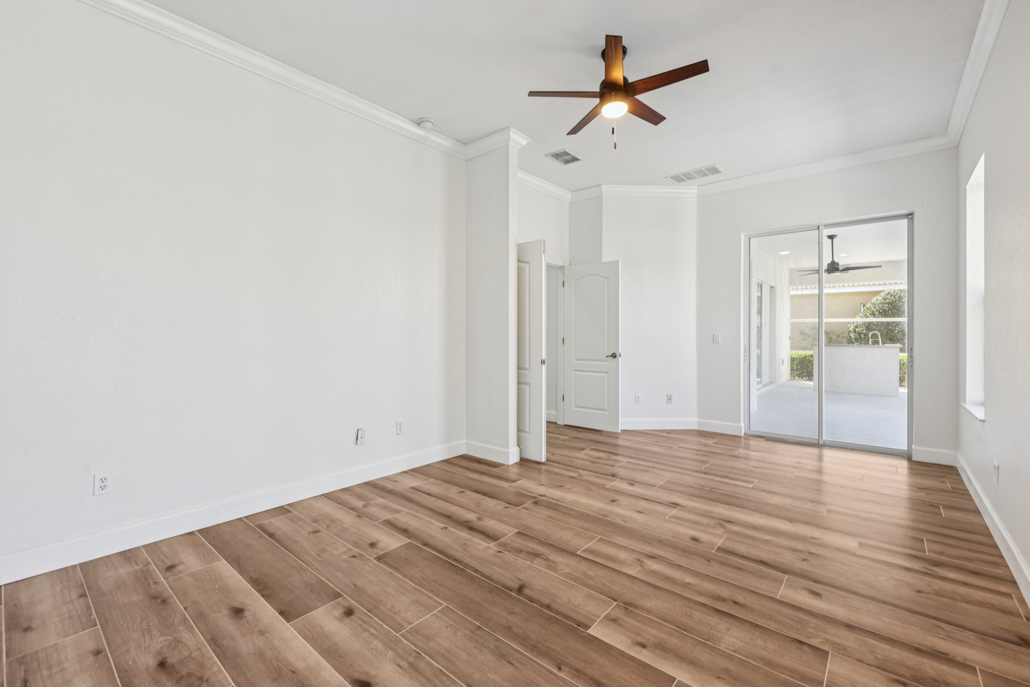 Maribella Dr-S1511-032.jpg