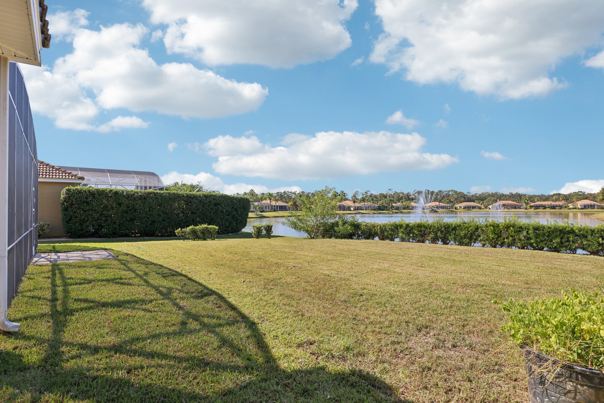 Maribella Dr-S1511-051.jpg