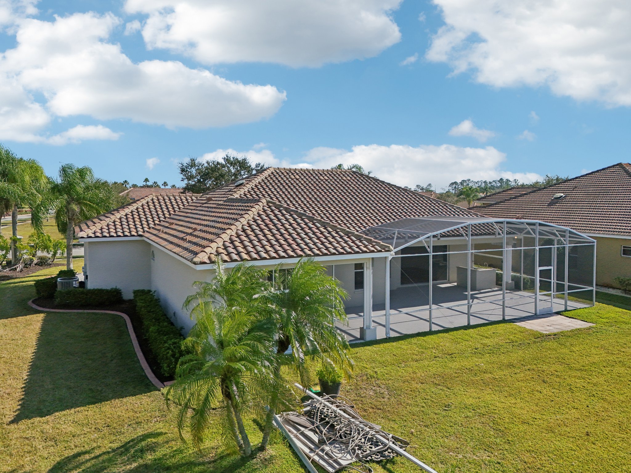 Maribella Dr-S1511-068.jpg