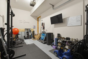  Photo 36