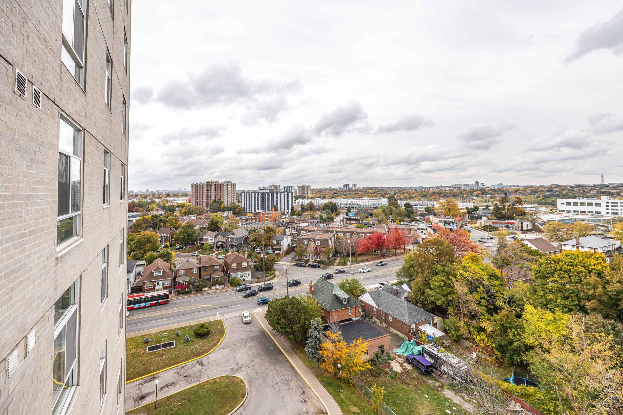 Toronto property showcase — delivered property photograph 19