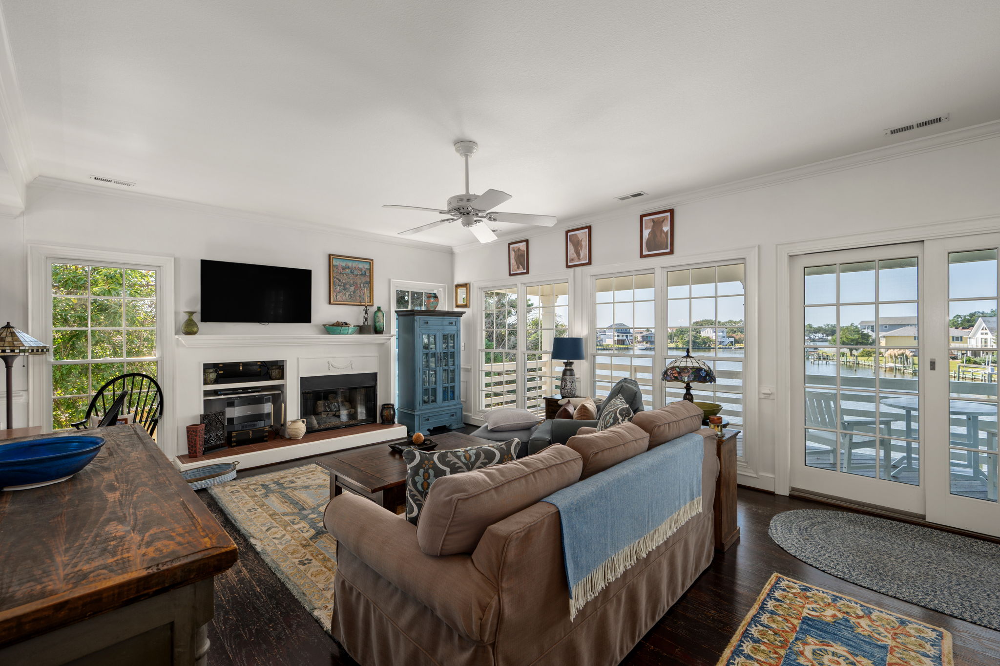 356-Soundview-Dr-TL-Living-V3