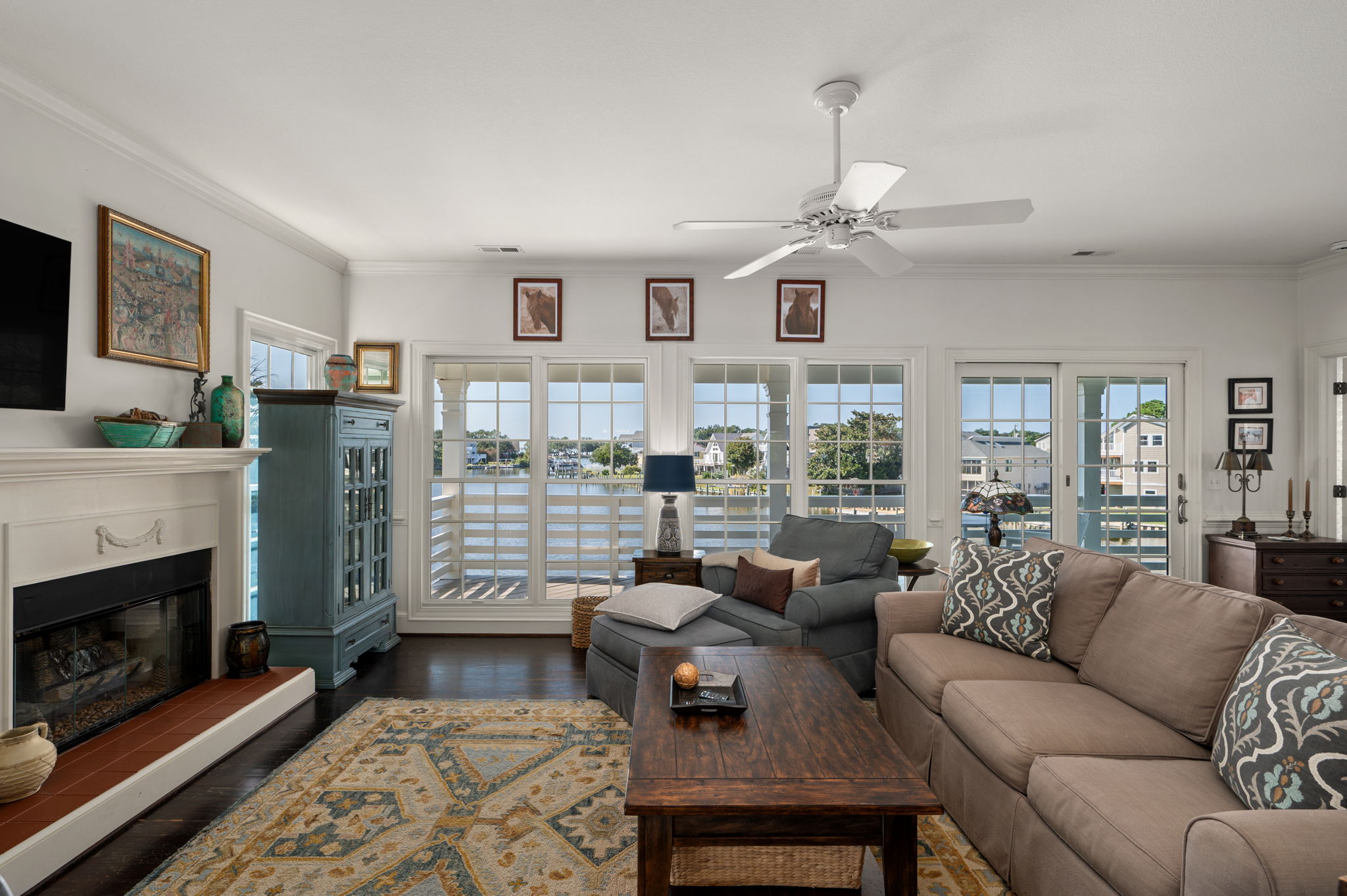 356-Soundview-Dr-TL-Living-V5