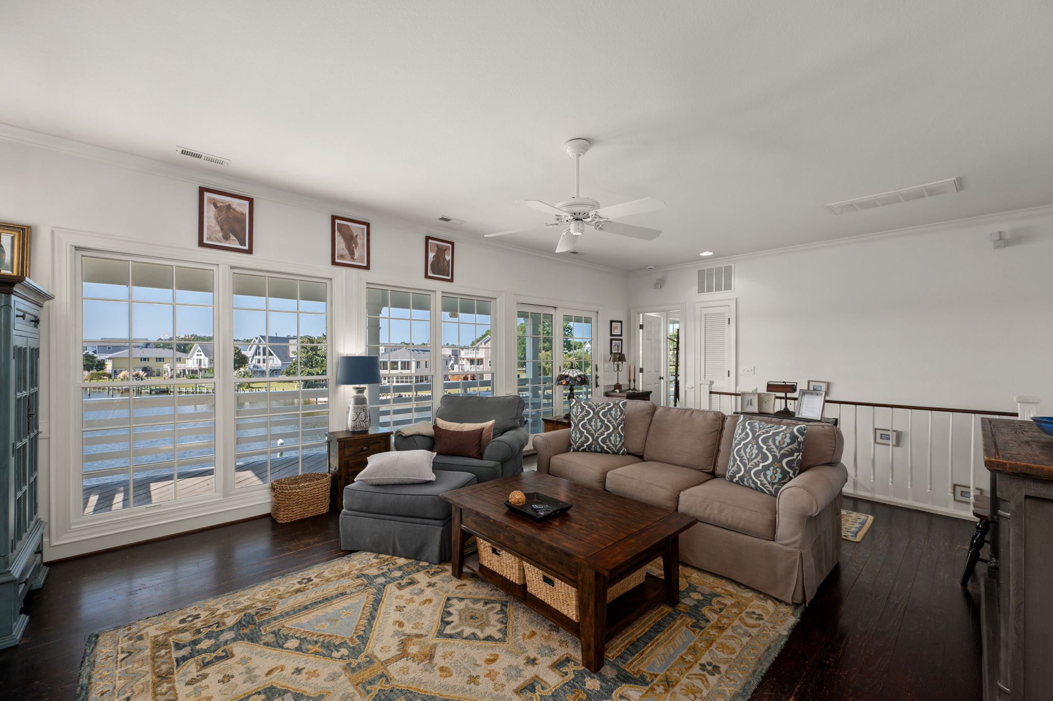 356-Soundview-Dr-TL-Living-V6