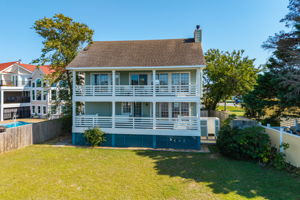 356-Soundview-Dr-Rear-Exterior