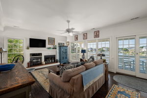 356-Soundview-Dr-TL-Living-V3