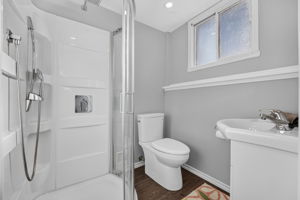  Photo 38