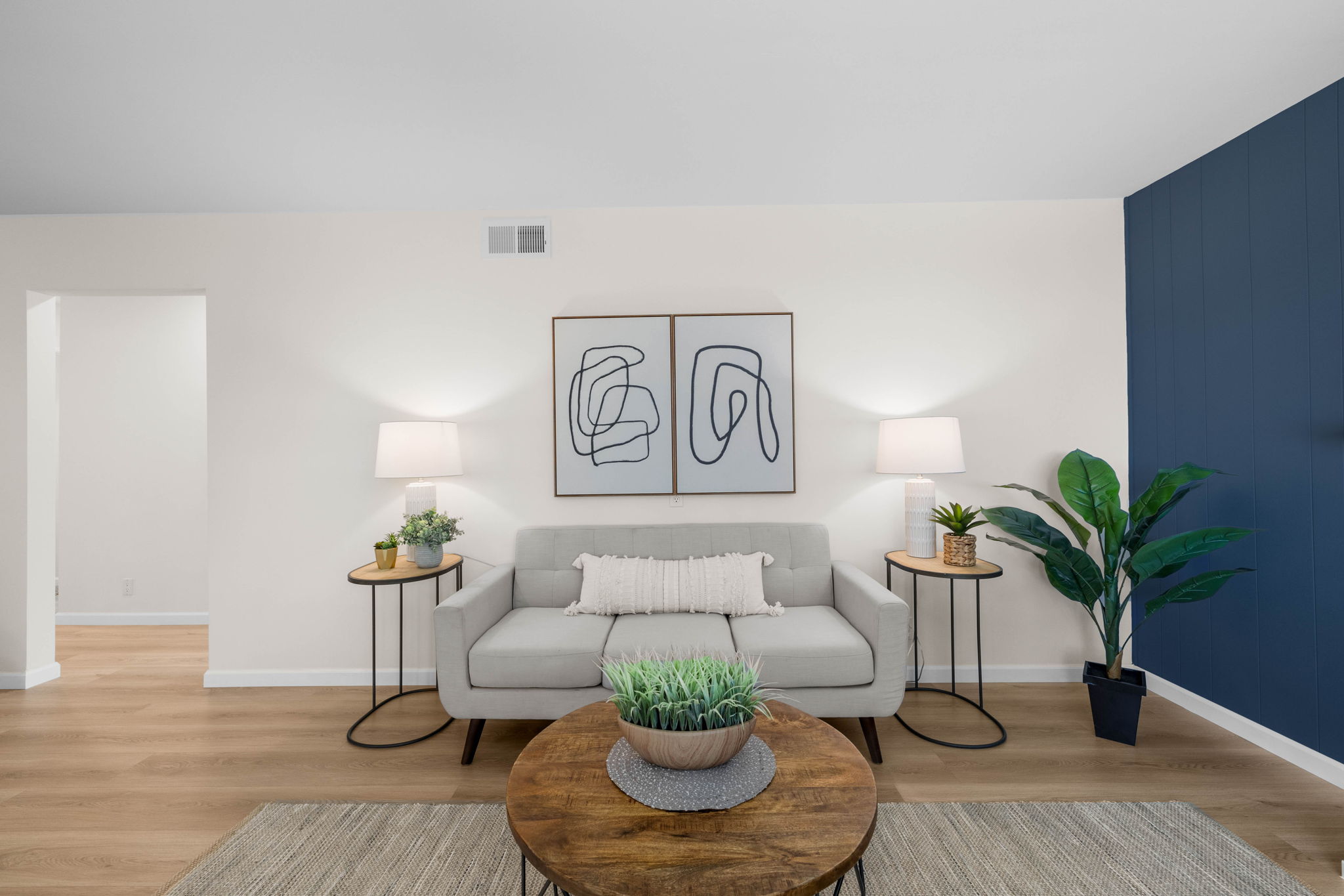 Radiate_3560DonnaDr-41