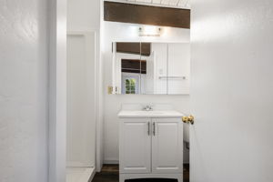  Photo 44