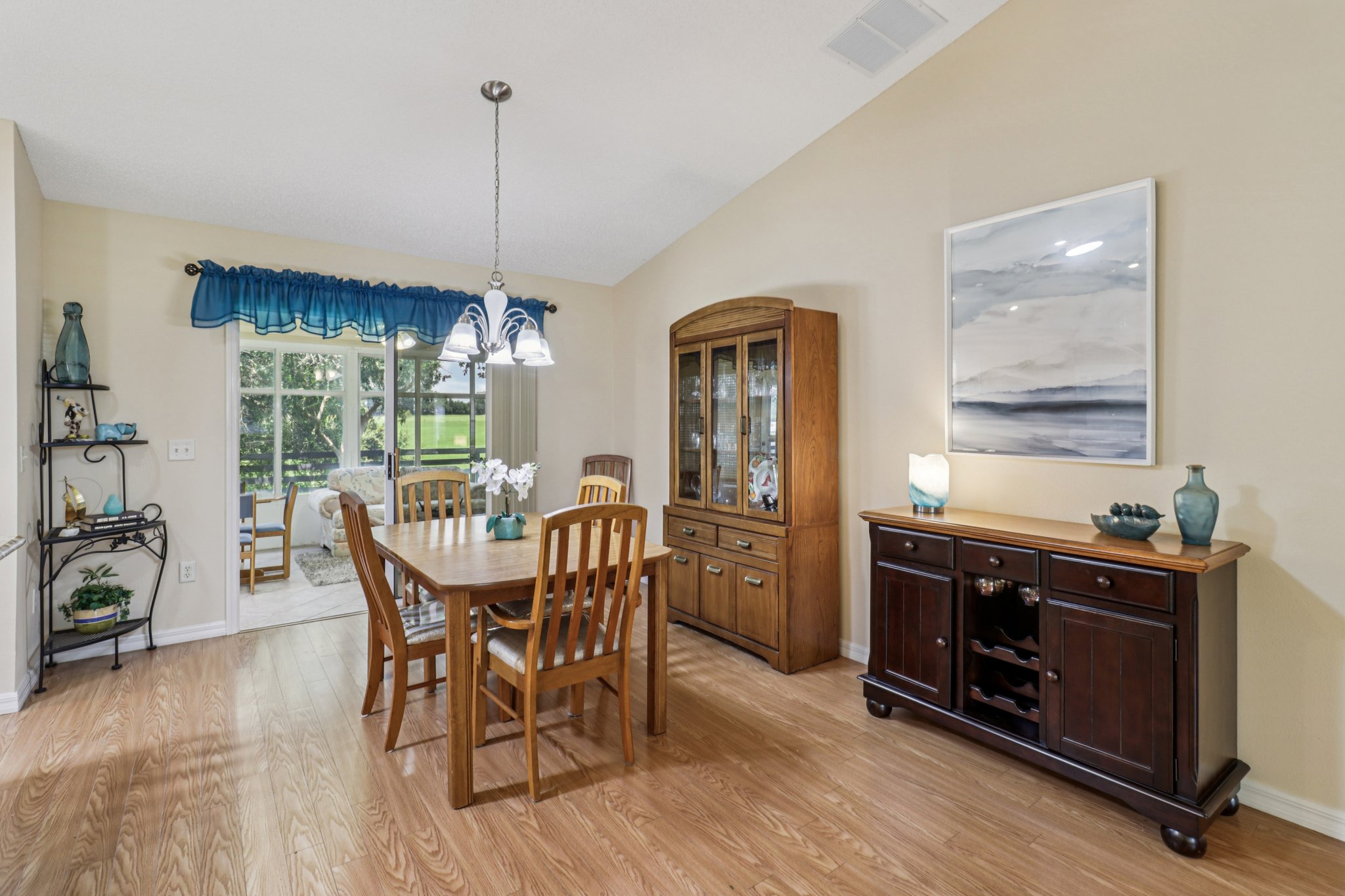 Auburndale Ave-S3008-009.jpg