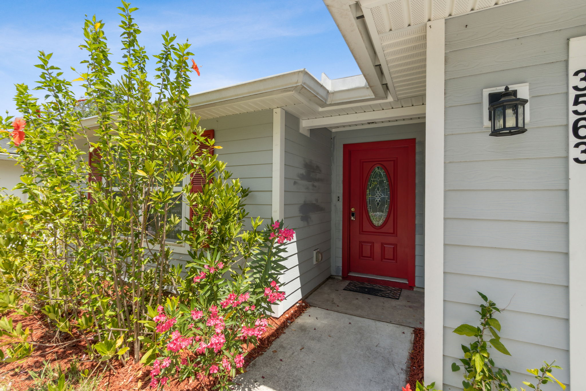 Front Entry Detail